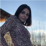 Studentessa universitaria offee ripetizioni in tutte le discipline per allievi frequentanti le scuole elementari